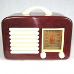 1940 Red General Television Catalin / Bakelite Tube Radio